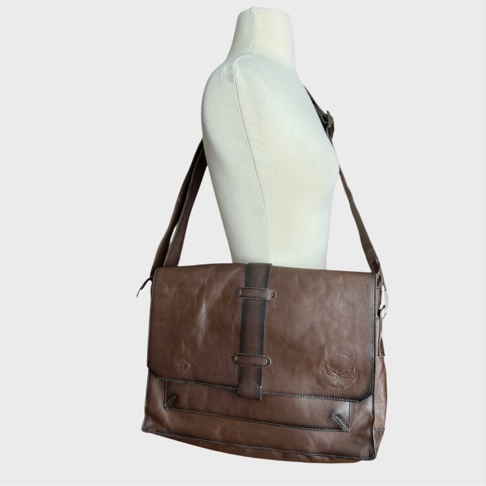 Velez chocolate-brown aged leather laptop bag Preppy Dark Academia Ivy style